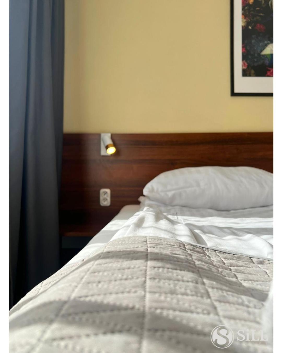 Hotel Sill Кельце Экстерьер фото