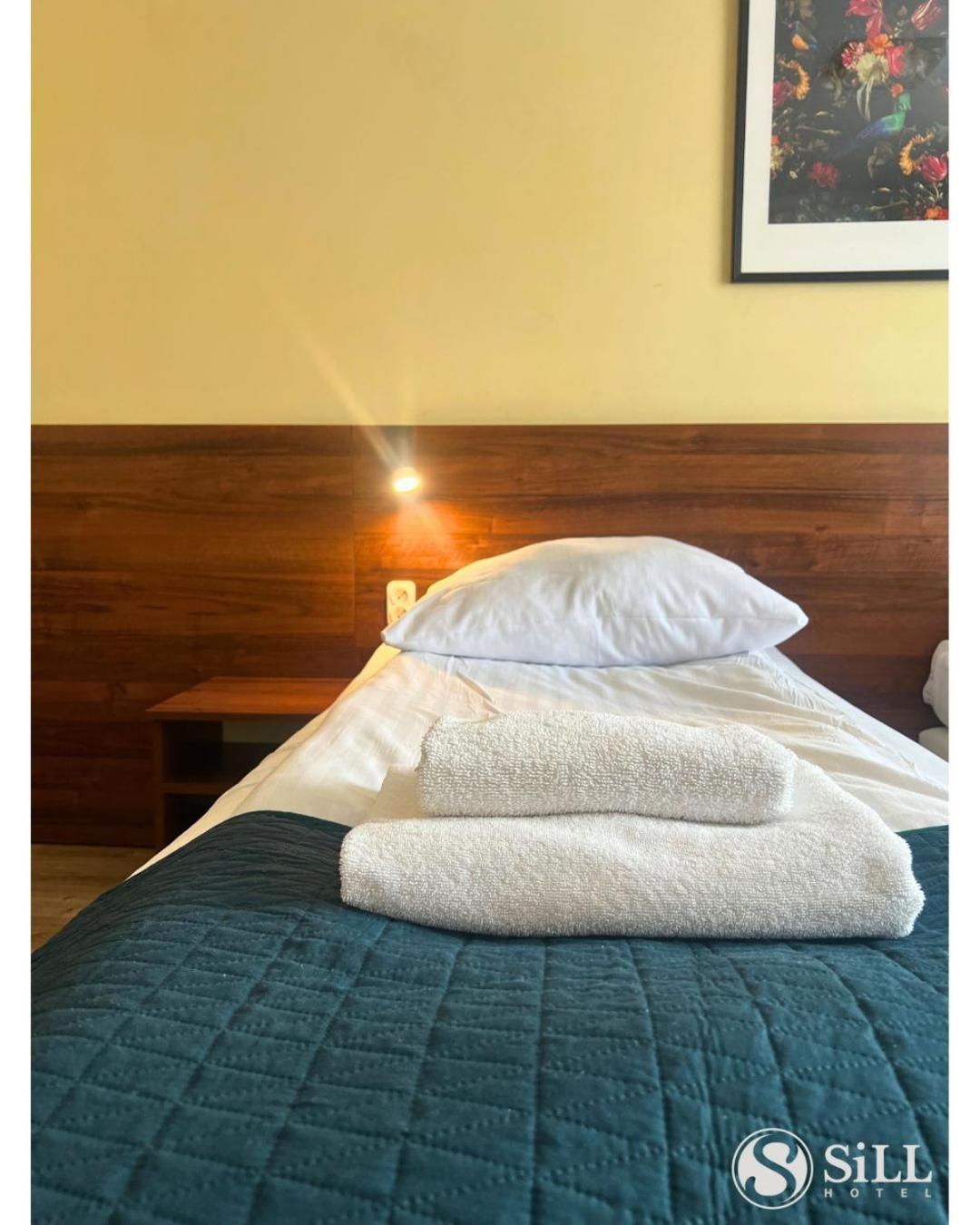 Hotel Sill Кельце Экстерьер фото
