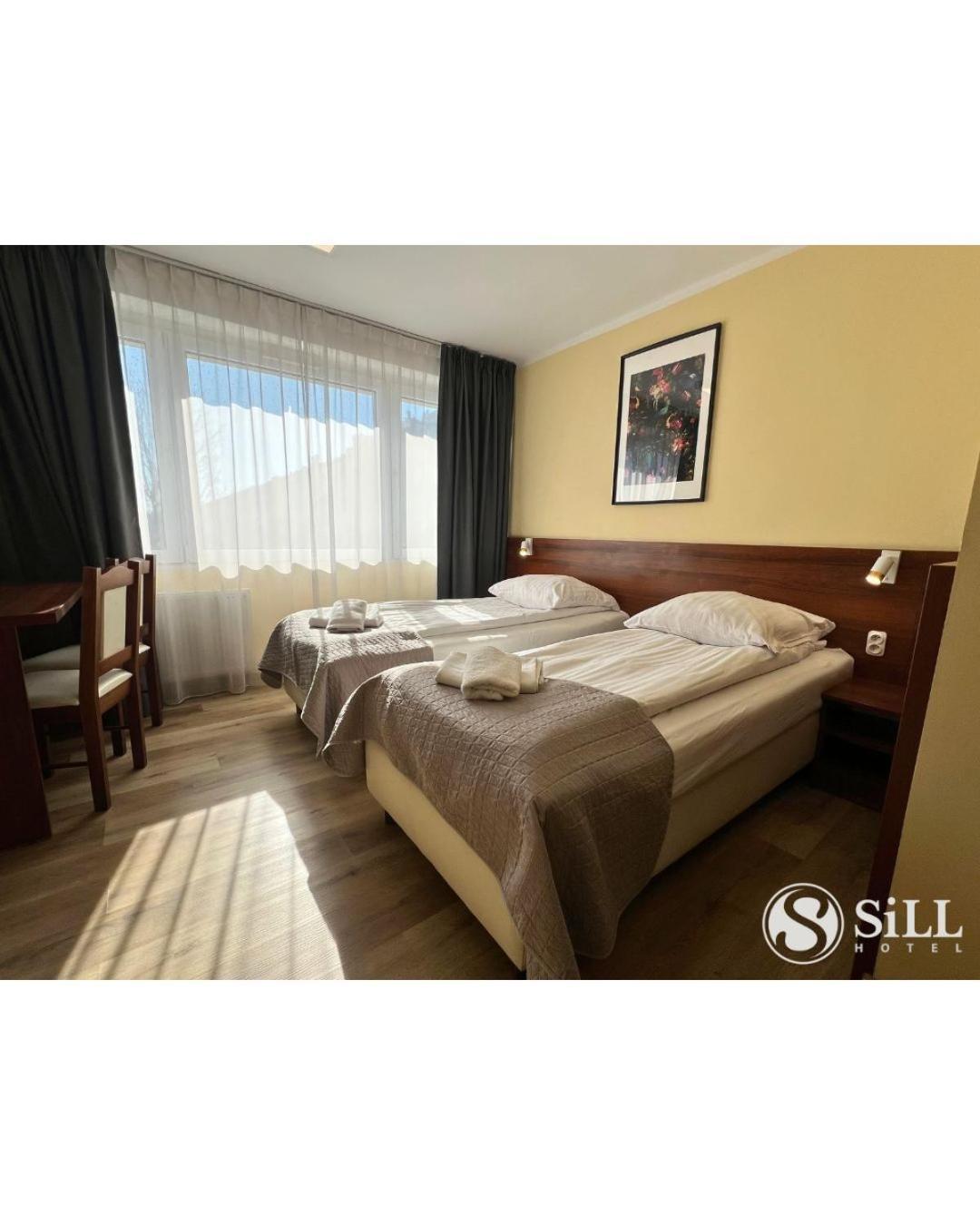 Hotel Sill Кельце Экстерьер фото